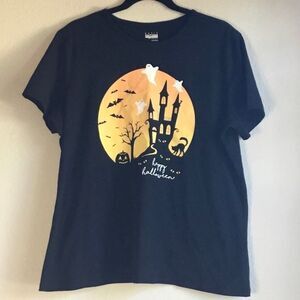 Black Halloween tee with large moon, bats, cat, pumpkin, “Happy Halloween”